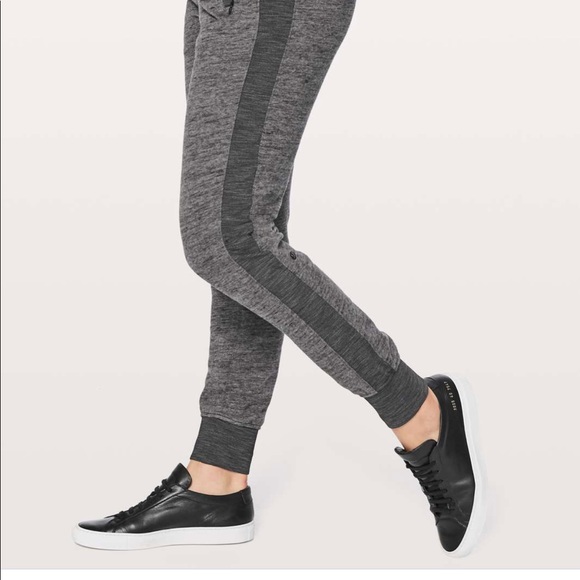 Lululemon get going jogger heather core dark grey - Picture 2 of 6